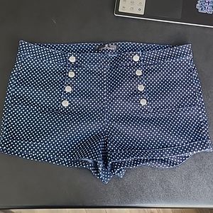 Almost Famous shorts